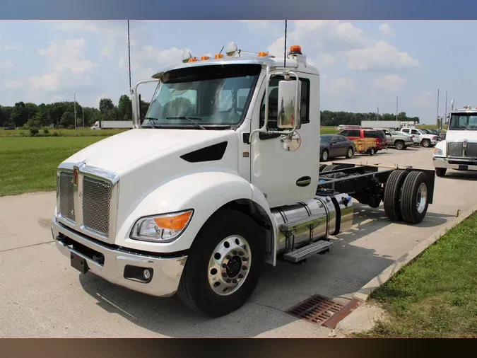 2025 Kenworth T280