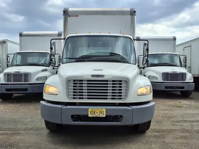 2016 FREIGHTLINER M2 106