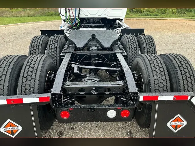 2019 INT LT625 6x4