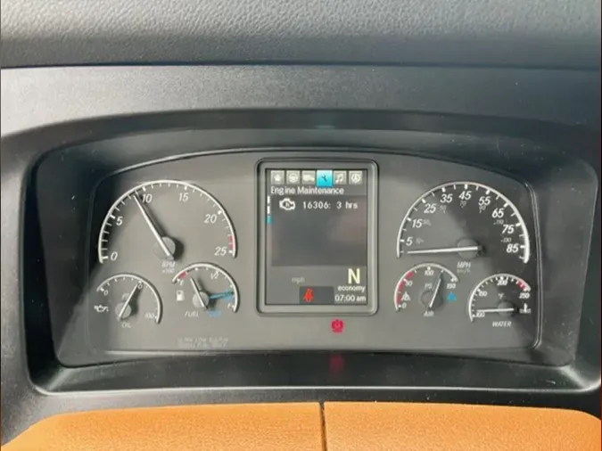 2022 Freightliner PT126SLP