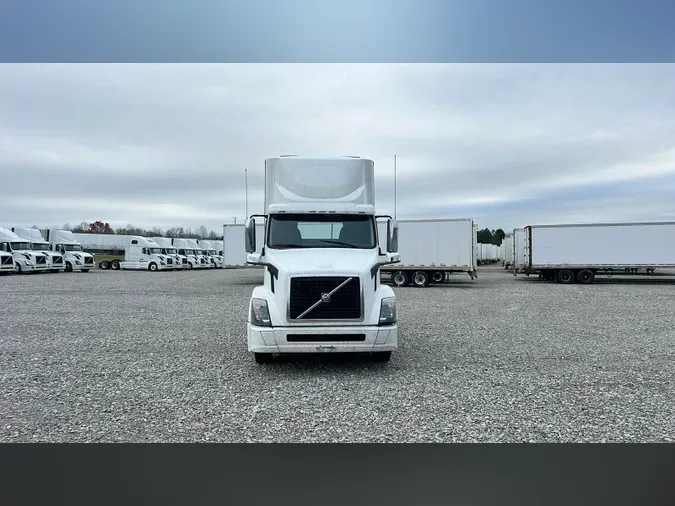 2018 Volvo VNL300