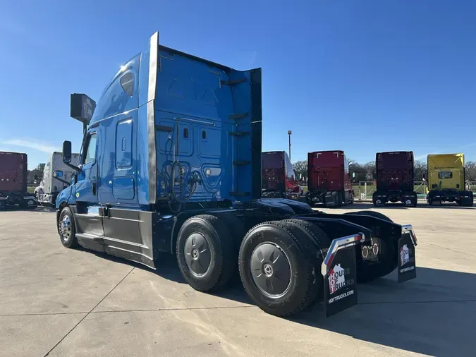 2021 Freightliner Cascadia