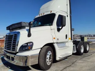 2016 Freightliner CASCADIA 125