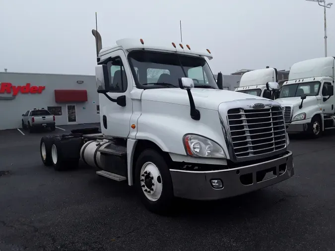 2016 FREIGHTLINER/MERCEDES CASCADIA 125