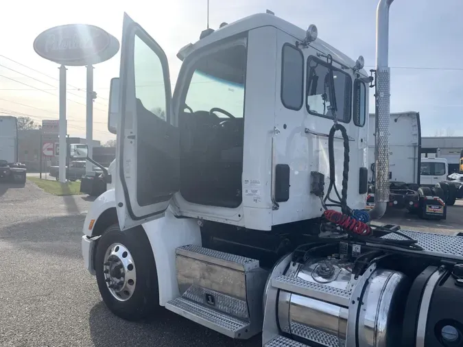 2016 Peterbilt 579