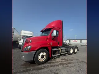 2019 FREIGHTLINER CASCADIA 125