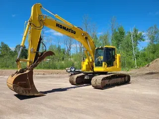 2016 Komatsu PC228USLC-10