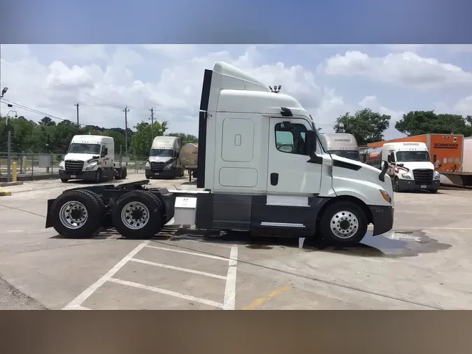 2020 Freightliner Cascadia