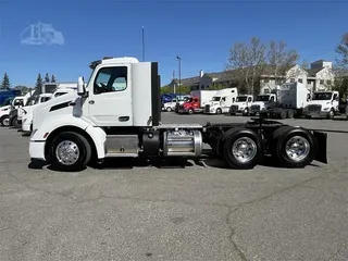 2025 PETERBILT 579