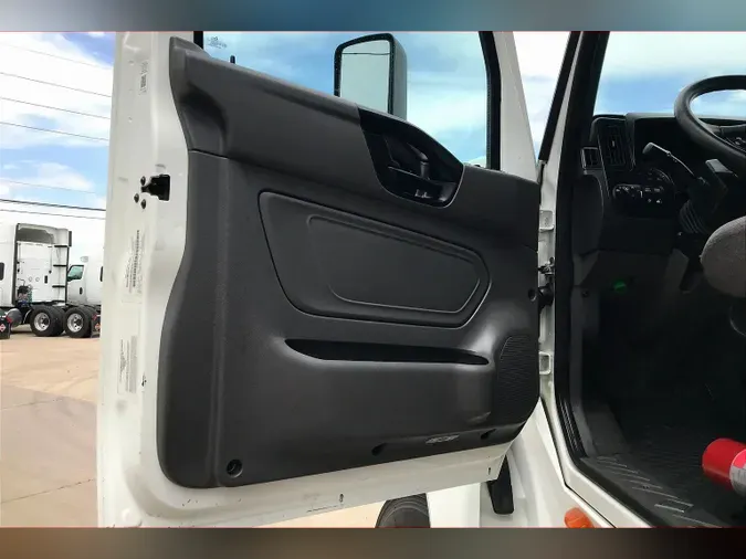2022 INT LT625 6x4