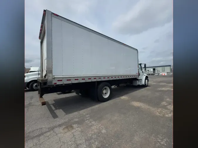 2017 FREIGHTLINER M2 106