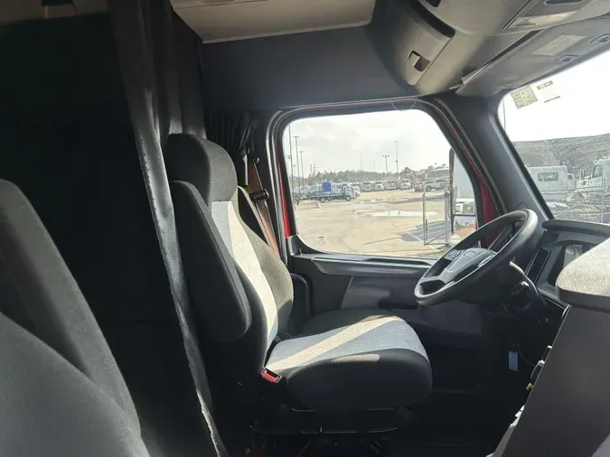 2021 Freightliner Cascadia