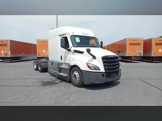 2021 Freightliner Cascadia 126