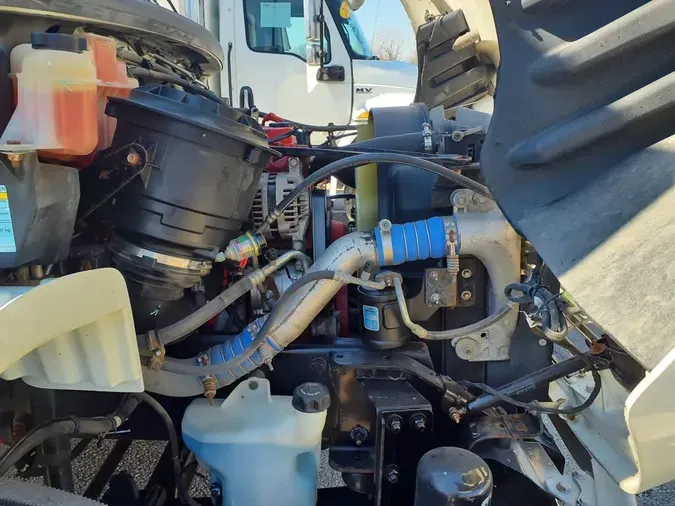 2019 FREIGHTLINER/MERCEDES M2 106