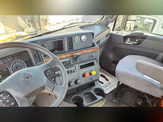 2019 NAVISTAR INTERNATIONAL LT625 DAYCAB T/A78899c9d110903251fb1c3537866852e