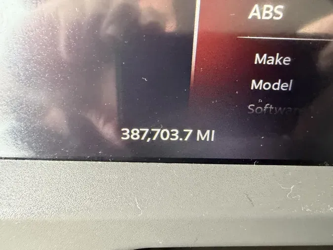 2023 Peterbilt 567