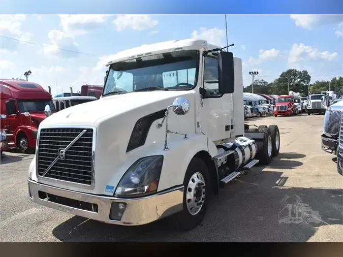 2015 VOLVO VNL64T300788d1d015becf4e964d58b2ea1b39df2