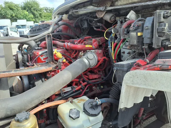 2018 FREIGHTLINER M2 106