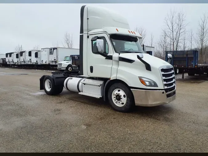 2020 FREIGHTLINER/MERCEDES NEW CASCADIA 116