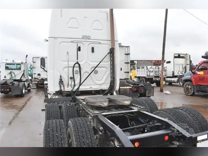 2020 FREIGHTLINER CASCADIA 125