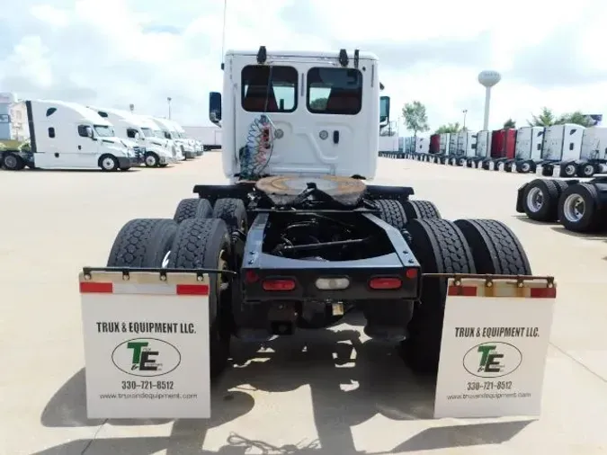 2019 Freightliner Cascadia 126 Day Cab