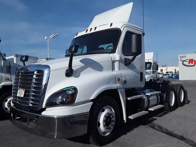 2018 FREIGHTLINER/MERCEDES CASCADIA 125