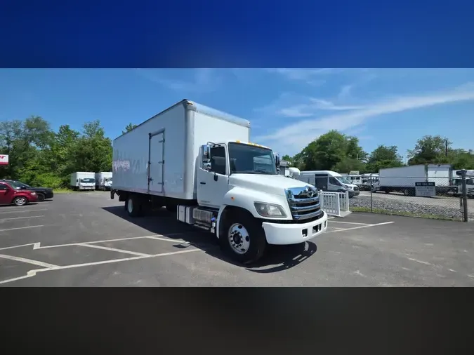2016 HINO HINO 268
