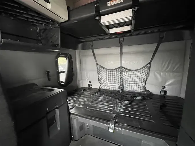 2022 FREIGHTLINER CA126