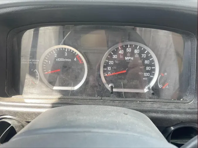 2012 Isuzu Reach