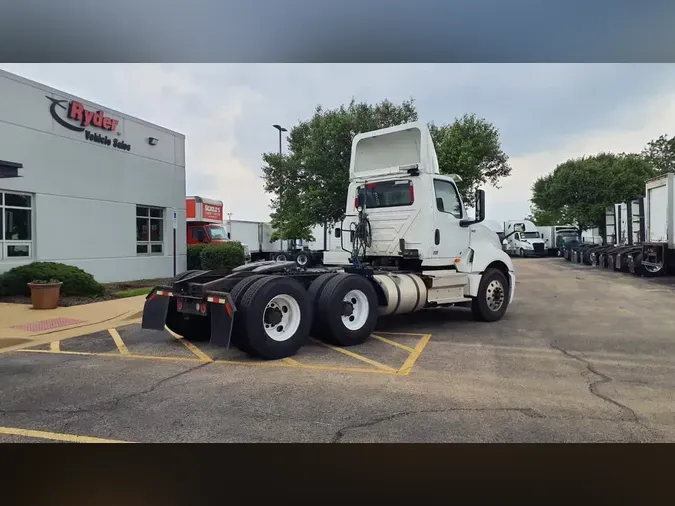 2019 NAVISTAR INTERNATIONAL LT625 DAYCAB T/A