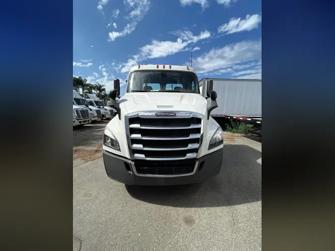 2019 FREIGHTLINER/MERCEDES NEW CASCADIA 116