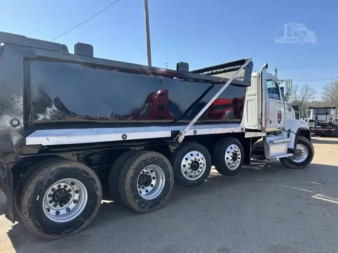 2020 WESTERN STAR 4700