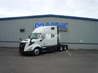 2026 VOLVO VNL64T860