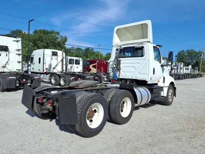 2019 NAVISTAR INTERNATIONAL LT625 DAYCAB T/A