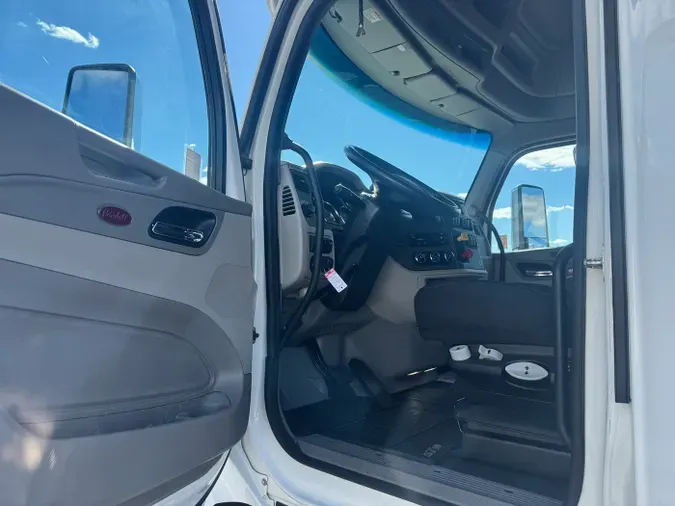 2022 Peterbilt 579