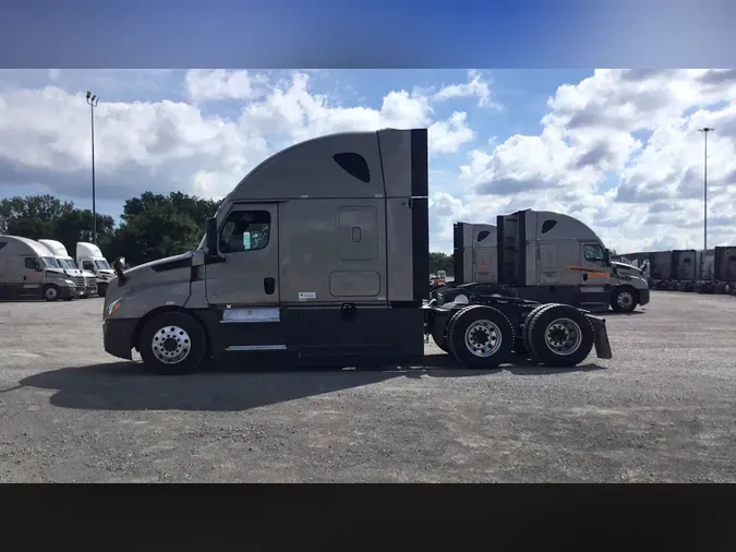 2024 Freightliner Cascadia 126