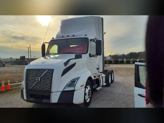 2020 VOLVO VNL64T-30078baeac4876e8f4a737762b751fdcc61
