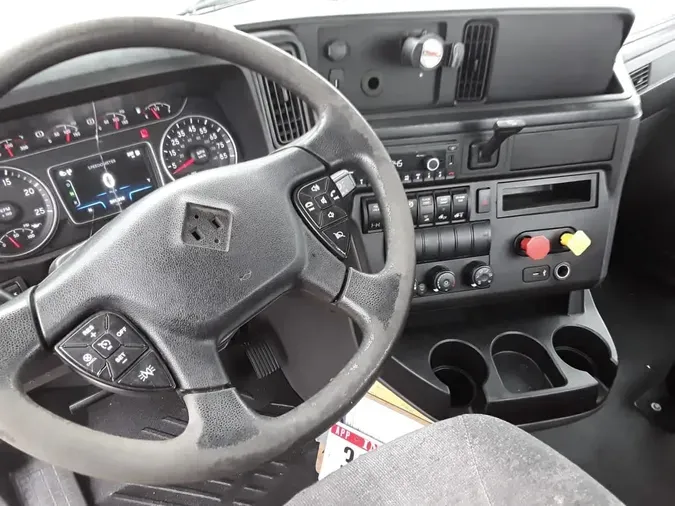 2019 NAVISTAR INTERNATIONAL LT625 DAYCAB T/A