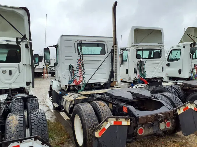 2016 VOLVO VNL42TRACTOR