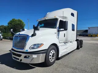 2019 NAVISTAR INTERNATIONAL LT625 SLPR CAB