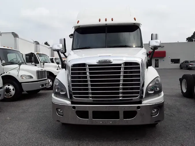 2018 FREIGHTLINER CASCADIA 125