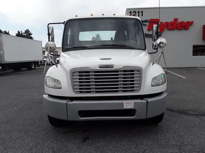 2014 FREIGHTLINER M2 106