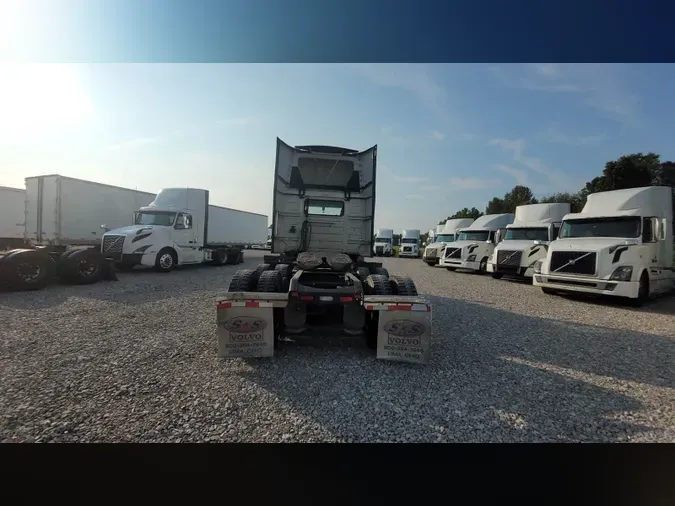 2019 Volvo VNL300
