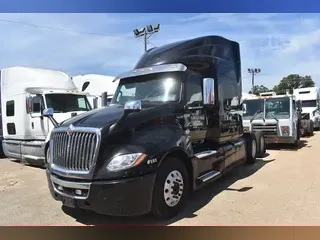2022 INTERNATIONAL LT