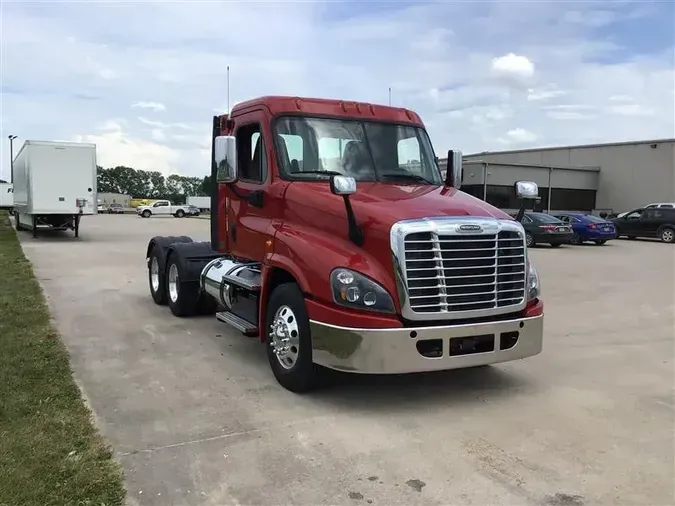 2019 FREIGHTLINER CASCADIA