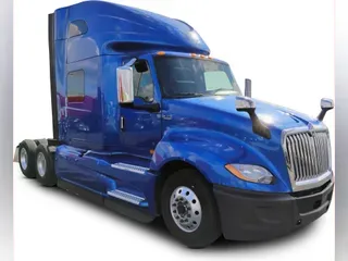 2022 International LT625