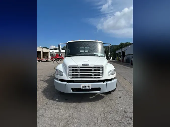 2019 FREIGHTLINER M2 106