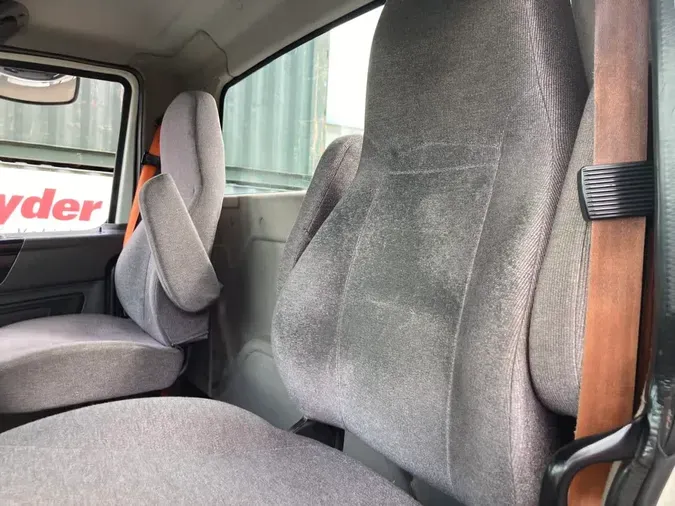 2019 NAVISTAR INTERNATIONAL LT625 DAYCAB T/A