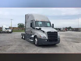 2023 Freightliner Cascadia 126