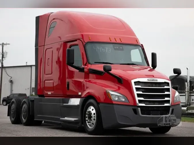 2021 FREIGHTLINER CASCADIA 126